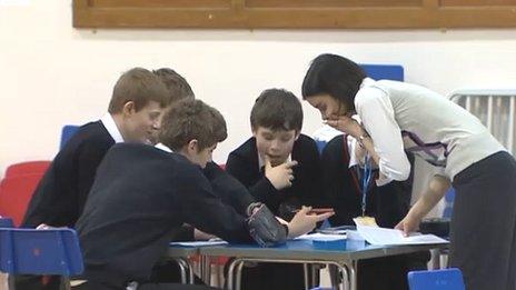 Schools Science Project Aims To Boost Foreign Language Take-up - BBC News