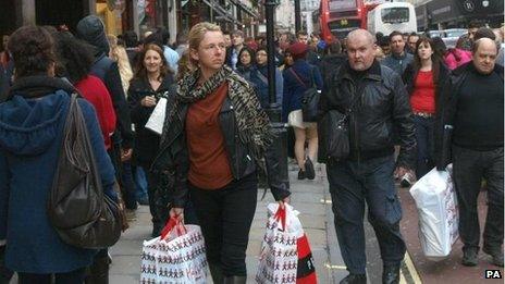 Christmas shoppers brave London's Regents Street