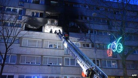Scene of blaze in Gennevilliers, 2 Jan 13