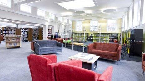 Consultation prompts North Yorkshire library staff rethink - BBC News