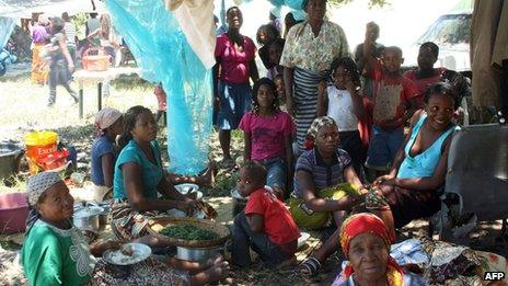 Displaced people in Chokwe, Mozambique, on 24/1/13