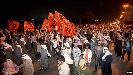 Supporters of former MPs take to the streets near Kuwait City 6 February 2013