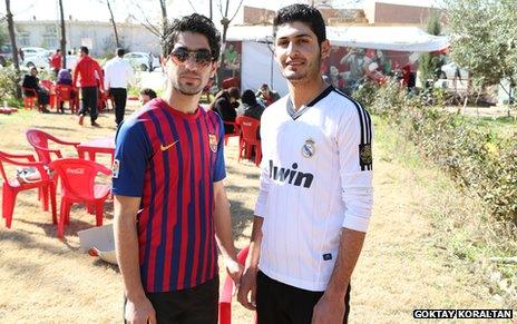 Kurdish fans of Barcelona and Real Madrid