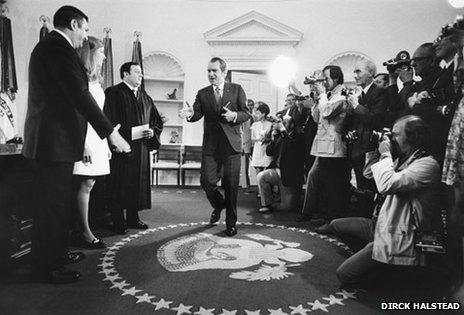 President Richard Nixon with press photographers, ca. 1969-¬1974. (Dirck Halstead Photographic Archive Dolph Briscoe Center for American History The University of Texas at Austin)