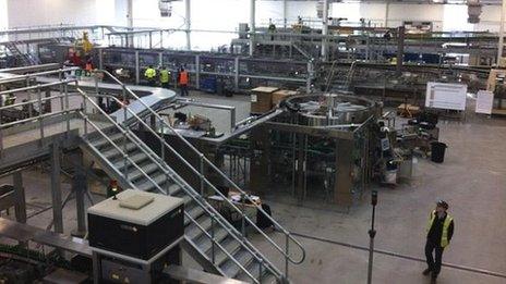 Carlsberg Cube: Northampton brewer opens bottling plant - BBC News