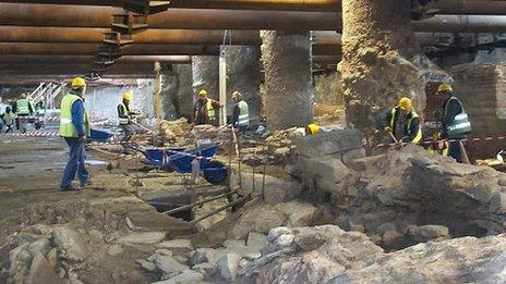 Workers at Roman ruins discovered beneath Thessaloniki