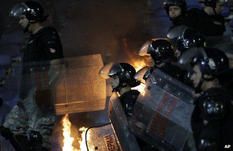 Riot police in Belgrade, 18 May