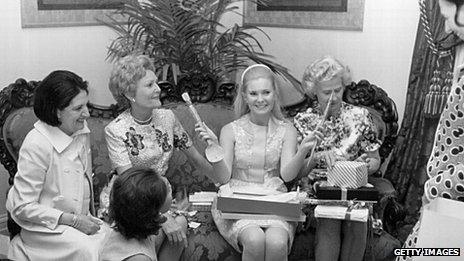 Daughter of former US President Richard Nixon, Tricia, at a bridal shower on 26 May 1976