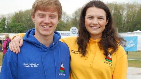 Guto a Sara o Ysgol y Preseli