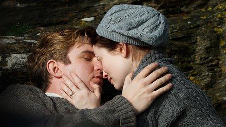 Dan Stevens as Gilbert Evans and Emily Browning as Florence Carter-Wood in Summer in February