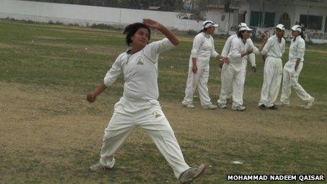464px x 261px - Family tells of Pakistan teen cricketer's 'suicide' after sex-pest row -  BBC News