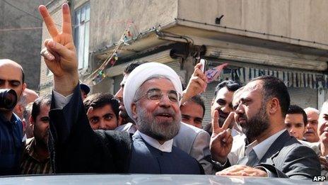 Hassan Rouhani shows he has voted in Tehran (14 June 2013)