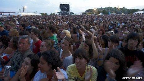 Benicassim Festival 2013 'unaffected' by sale of shares - BBC News