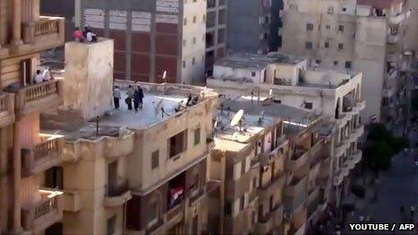 Egypt crisis: Alexandria pair to die for rooftop killing - BBC News