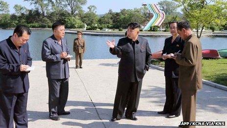 Kim Jong-un inspects Songdowon