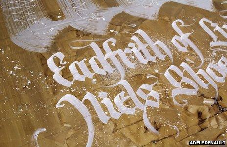 'Calligraffiti': The graffiti artist inspired by medieval scribes - BBC ...