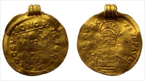 A pendant made from an imitation of a gold solidus of Maurice Tiberius