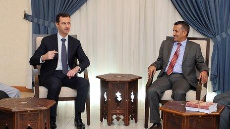 A handout picture released by the Syrian Arab News Agency (SANA) on August 29, 2013 shows Syrian President Bashar al-Assad (L) meeting with a Yemeni delegation of politicians in Damascus