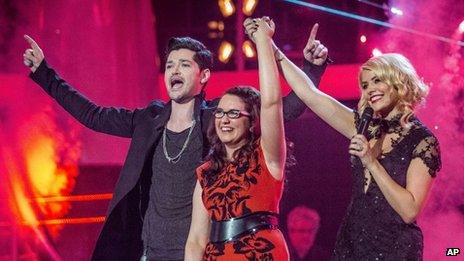 The Voice winner Andrea Begley announces album details - BBC News