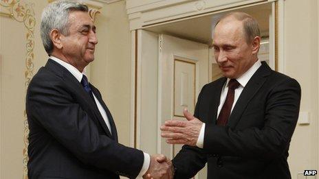 Armenian President Serge Sarkisian (left) with Russian President Vladimir Putin, 12 Mar 13