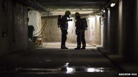 Firefighters use 'hidden' Birmingham New Street tunnels - BBC News