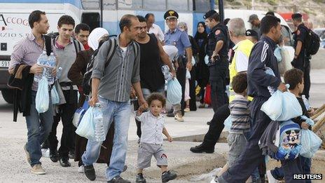 Lampedusa migrants, 4 Oct 13