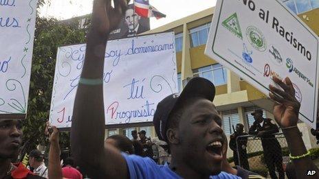 Demonstrators of Haitian descent protest outside the Constitutional Court in Santo Domingo, Dominican Republic on 2 October, 2013