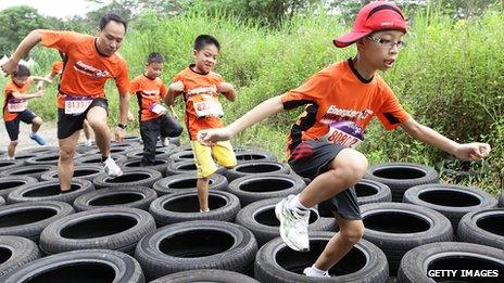 Runners on an obstacle course