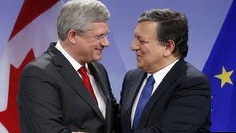 Canada's PM Stephen Harper (left) and EC President Jose Manuel Barroso