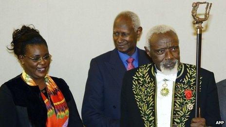 Ousmane Sow at the Paris ceremony
