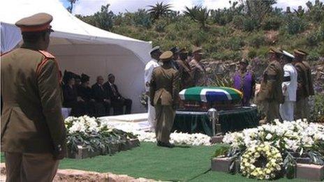 Coffin of Nelson Mandela in Qunu (15 Dec 2013)