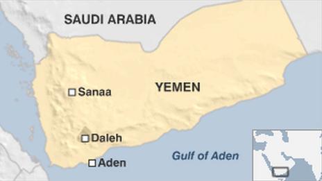 Eight killed in attack on south Yemen army base - BBC News