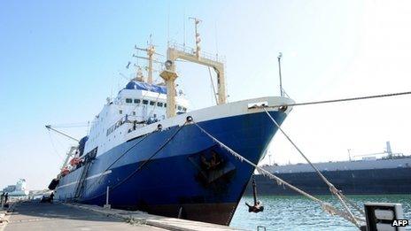 A Russian ship seized in Dakar, Senegal (5 January 2014)