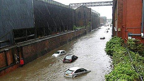 Cars floating down Brightside Lane in Sheffield, 2007