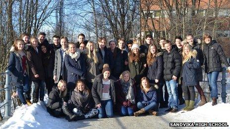 Photo of students outside Sandvika High School