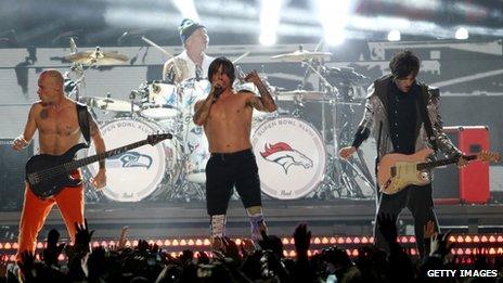 Bruno Mars Rocks Super Bowl-Style With the Red Hot Chili Peppers