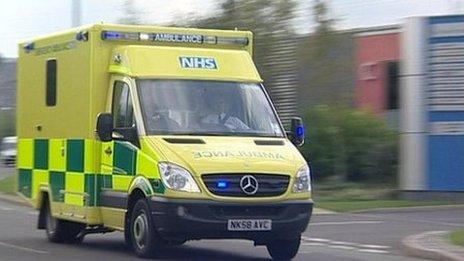 Jodie Fields death: Basildon ambulance crew sent to Leigh-on-Sea - BBC News