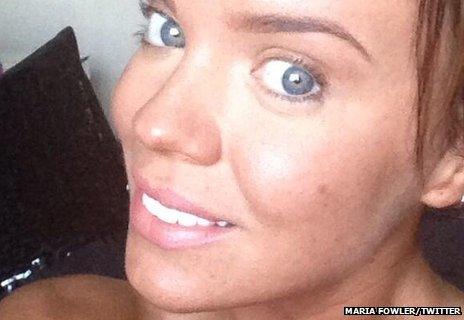 Breast cancer charity donations soar after social selfies - BBC News