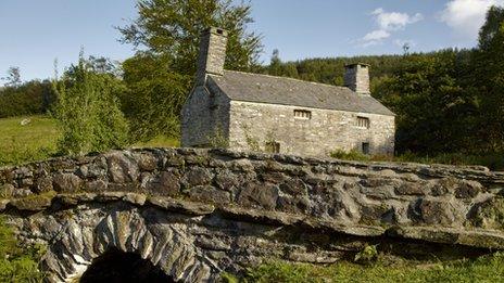 Original Welsh language bible on display at Ty Mawr Wybrnant - BBC News