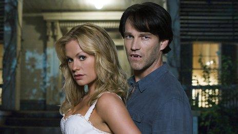 Anna Paquin and Stephen Moyer in True Blood