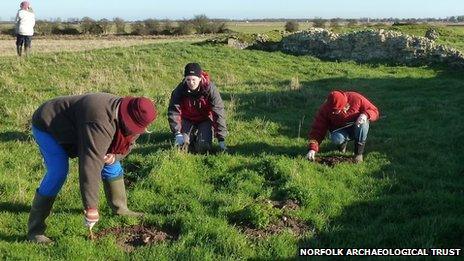 St Benet's Abbey in Norfolk gets mole help for project - BBC News