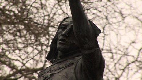 Richard III statue