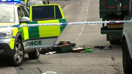 Nottingham Cyclist Killed In Crash With Lorry - BBC News