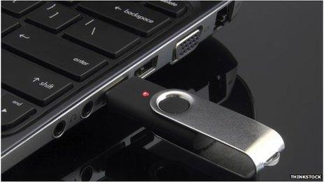 USB memory stick in laptop