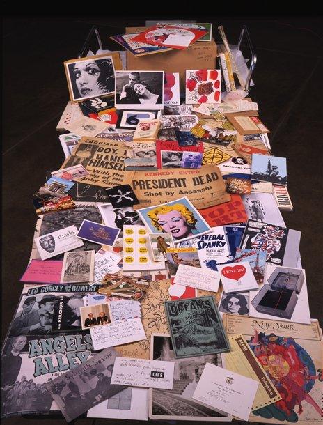 Andy Warhol, Time Capsule 44, components