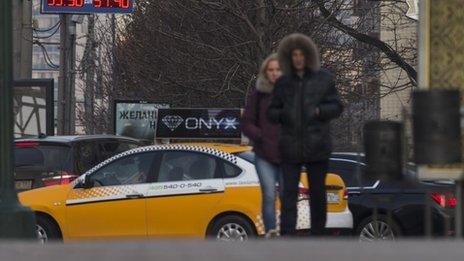 Pedestrians in Moscow (10 November 2014)