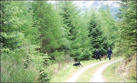 Strathclyde Police assisting in the search for Suzanne Pilley at Glen Croe on Monday
