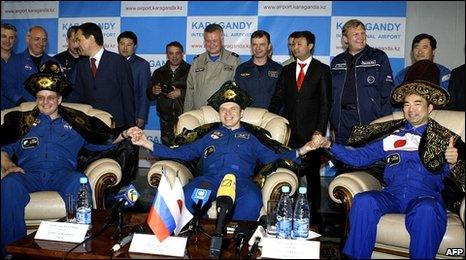 Astronauts land in Kazakhstan