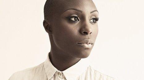 Laura Mvula 'can't process' success of the past year - BBC News