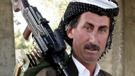 Kurdish peshmerga fighter
